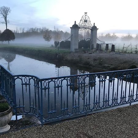 Chateau De Vitry-La-Ville 외부 사진