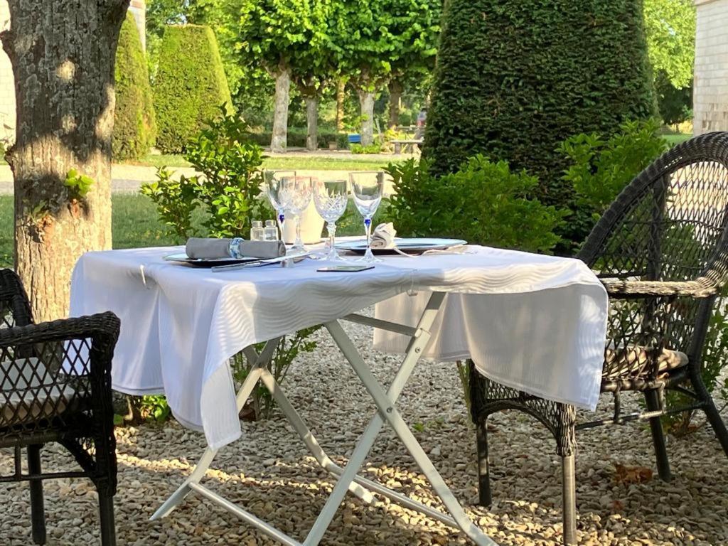 Chateau De Vitry-La-Ville 외부 사진