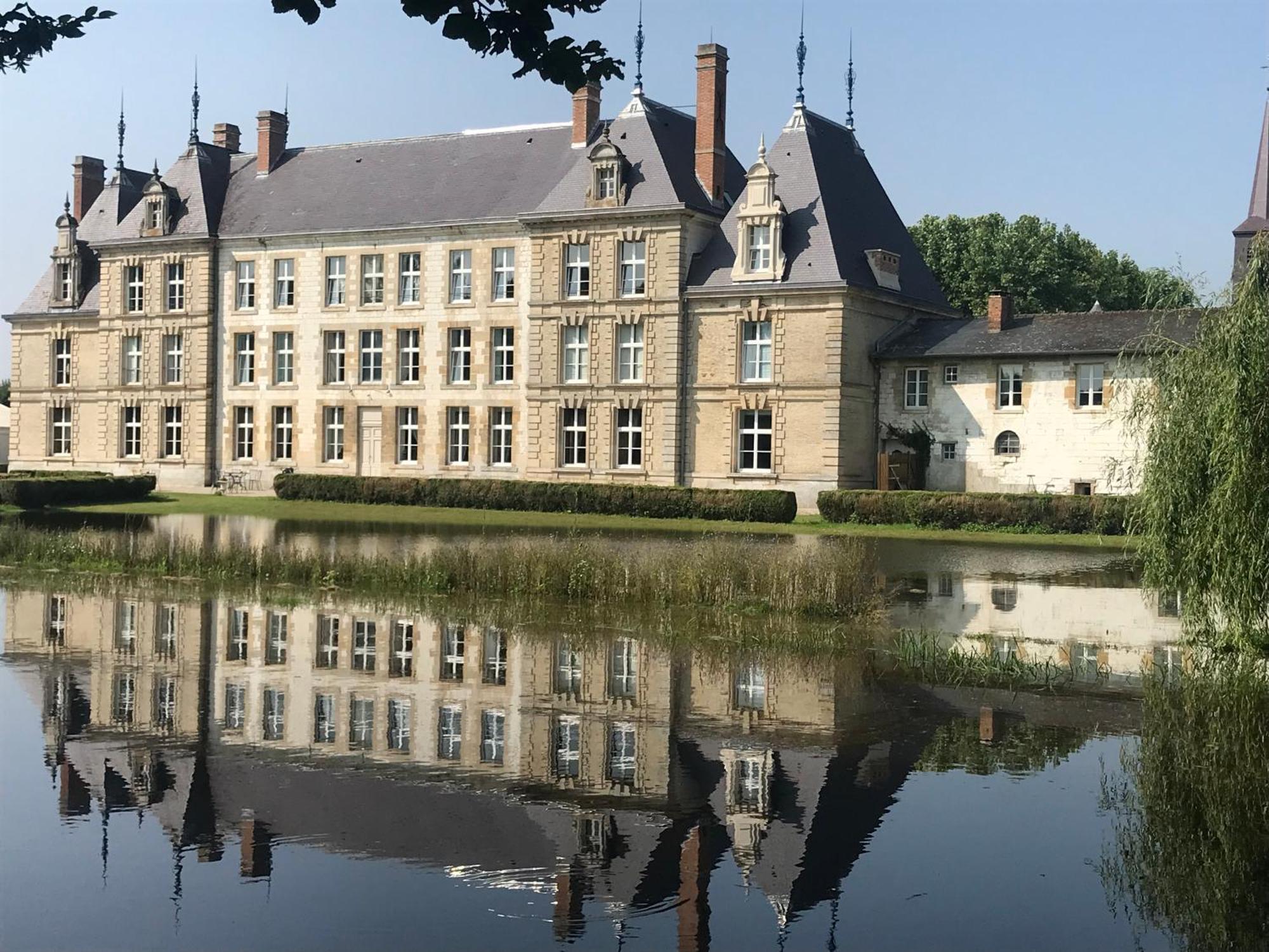 Chateau De Vitry-La-Ville 외부 사진